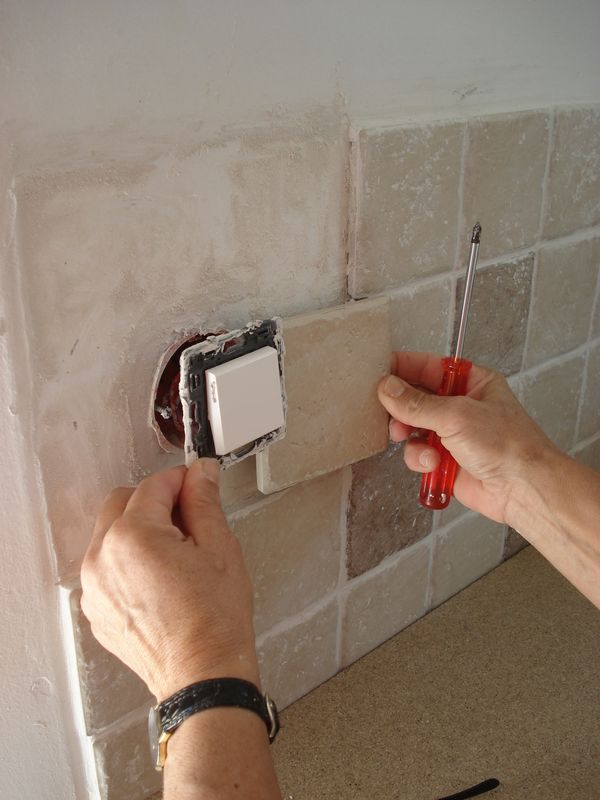 outils utiliser percer carrelage
