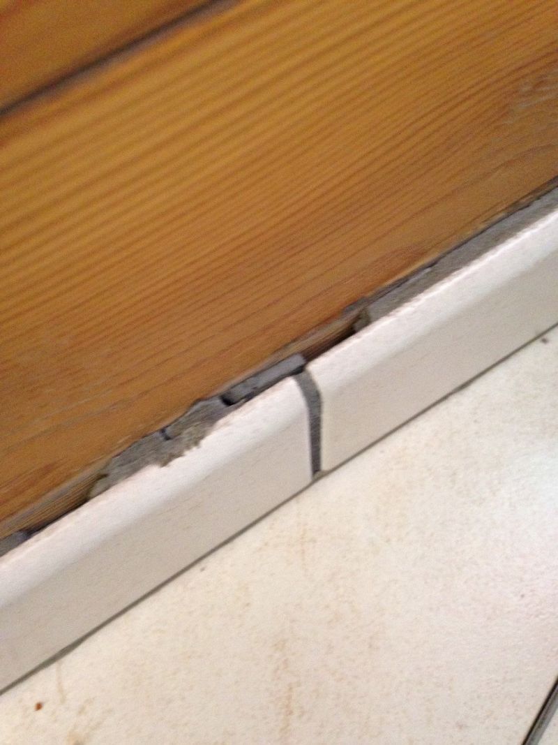 les etapes a suivre pour enlever les plinthes sur placo
