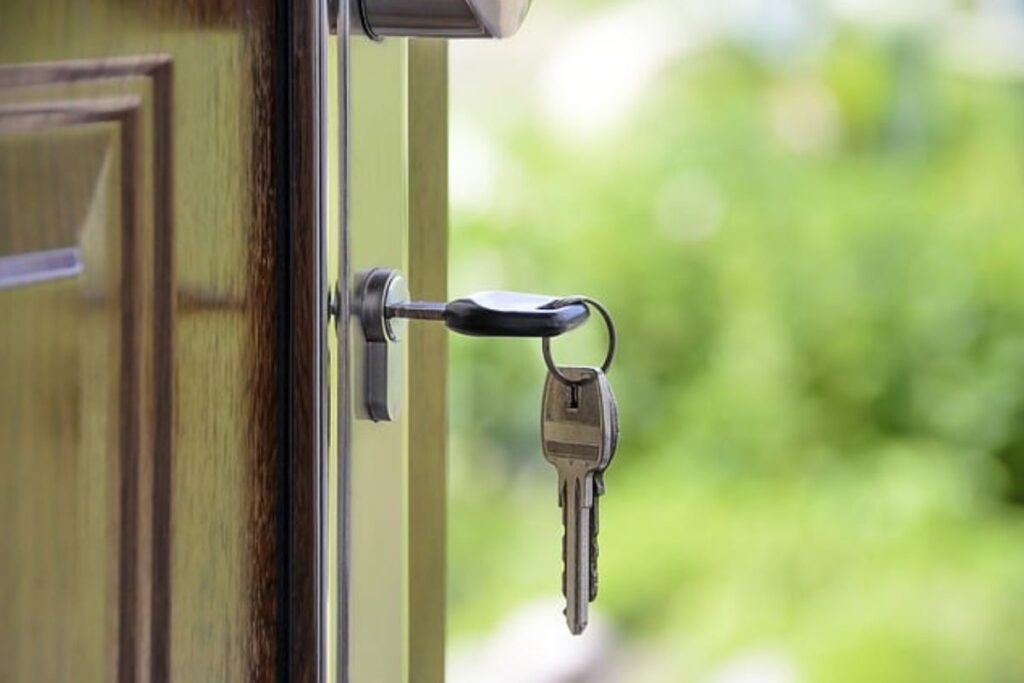 Porte 3 points ne ferme plus à clé causes et solutions Direct Batiment — free download