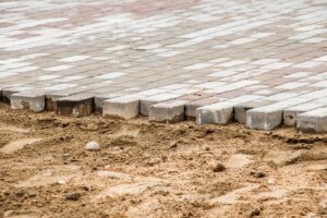 Ce qui fait bouger vos dalles posées sur sable